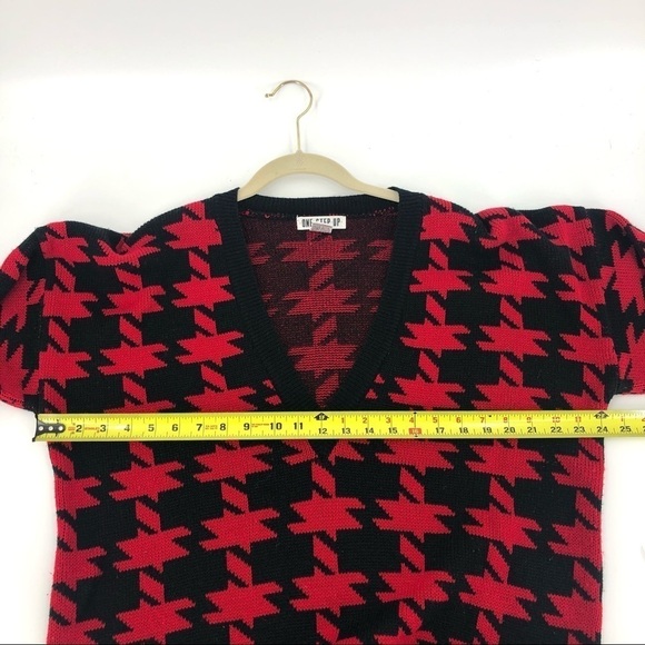 Vintage Oversized Jumbo Houndstooth Sweater Preppy V Neck Red Black Medium - Picture 7 of 9